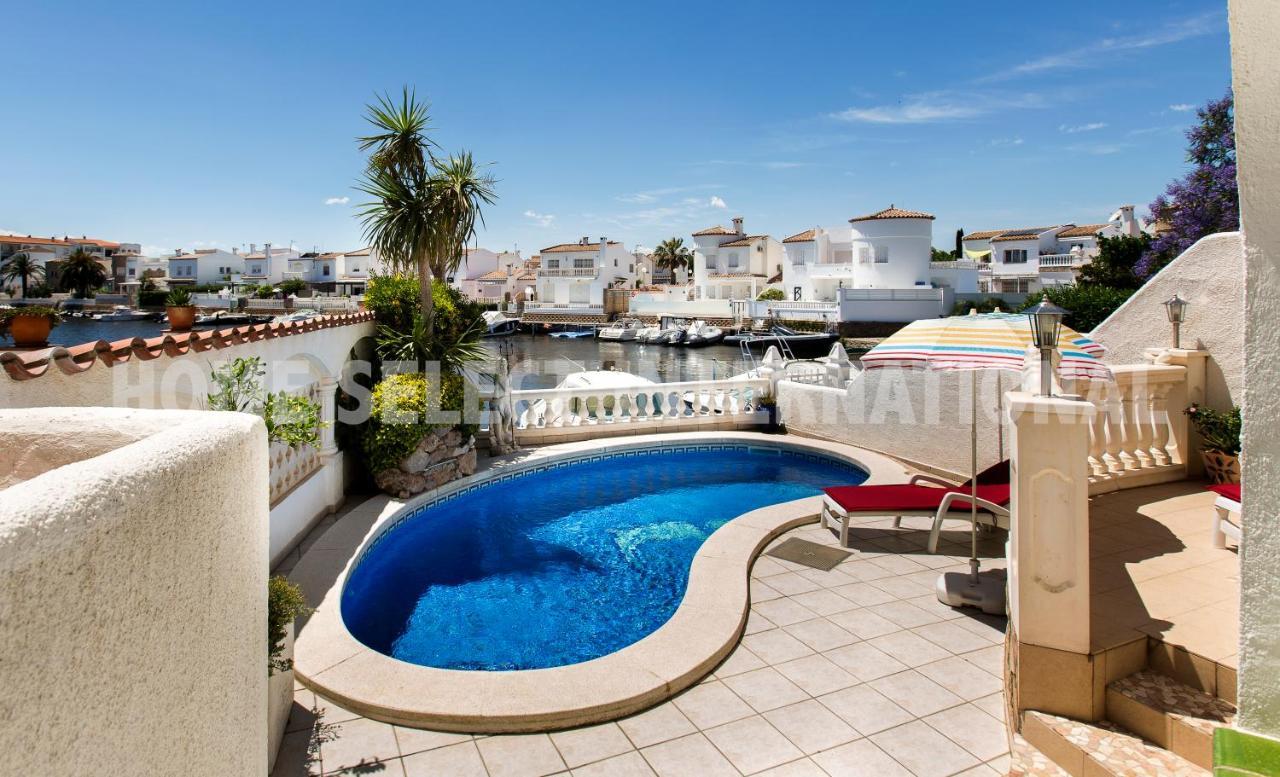 2009 Casa San Maurici Con Piscina By Homeselectspain 엠푸리아브라바 객실 사진